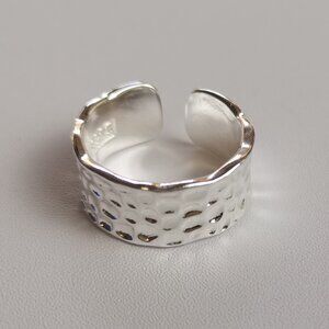 Second-hand women's fashion sterling silver rings